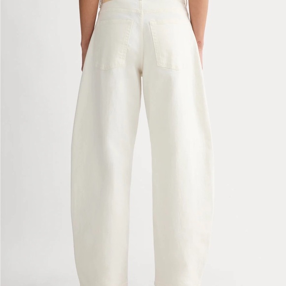 Everlane Way High Curve Jean in Ecru 27R - Picture 2 of 4